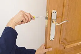 Lock Locksmith Tech Newton, MA 617-712-1215 - lock-changing